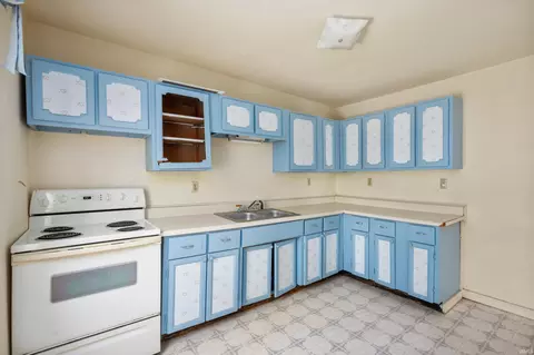 323 E 9th St, Muncie, IN 47302 photo 11