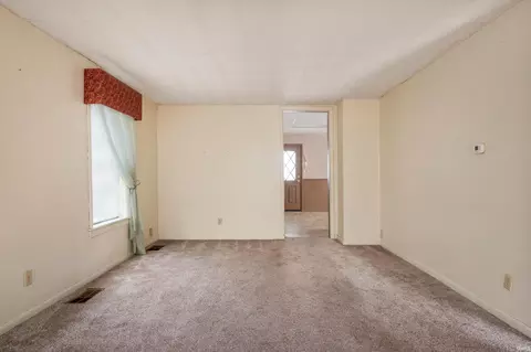 323 E 9th St, Muncie, IN 47302 photo 9