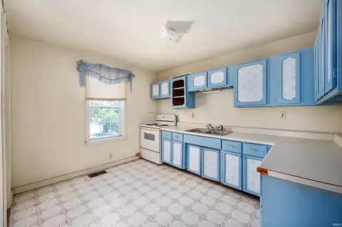 323 E 9th St, Muncie, IN 47302 photo 14
