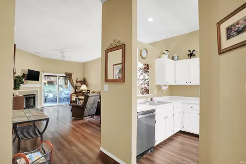 2133 S White Tail Run, Bloomington, IN 47401 photo 6