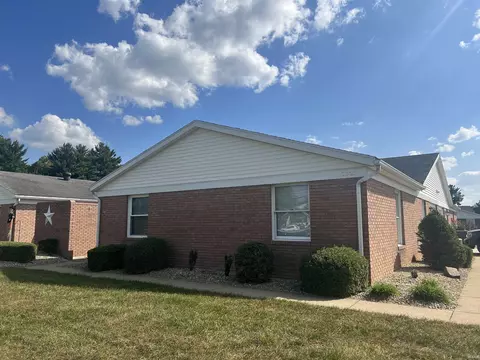 3592 Manor Dr, Jasper, IN 47546 photo 1