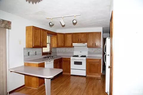 53273 Spring Ct, Granger, IN 46530 photo 4