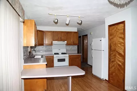 53273 Spring Ct, Granger, IN 46530 photo 5