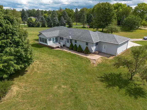 5050 N Elder Rd, Larwill, IN 46764 photo 3