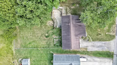 908 Hall Ave, Oolitic, IN 47451 photo 31