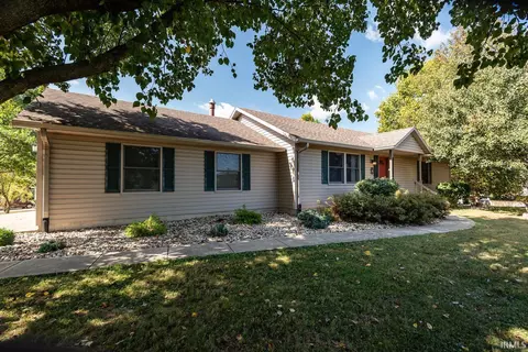 1717 E Winesap Ct, Bloomington, IN 47408 photo 3
