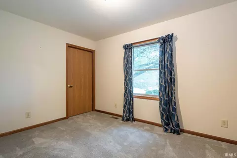 1717 E Winesap Ct, Bloomington, IN 47408 photo 18