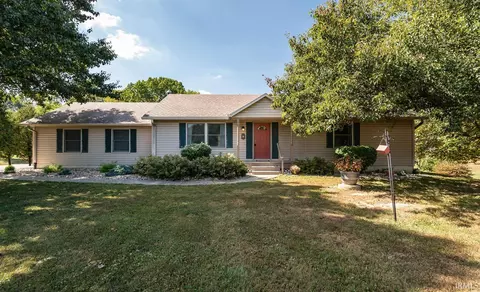 1717 E Winesap Ct, Bloomington, IN 47408 photo 2