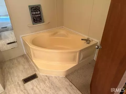 6029 W Tower Rd, Bloomington, IN 47403 photo 17