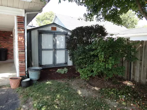 1226 W Warren St, Mitchell, IN 47446 photo 13