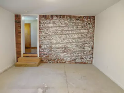 1226 W Warren St, Mitchell, IN 47446 photo 9