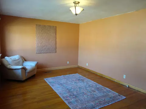 1226 W Warren St, Mitchell, IN 47446 photo 3