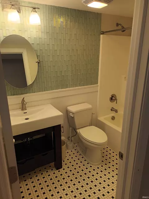1605 S Walnut St, Bloomington, IN 47401 photo 13