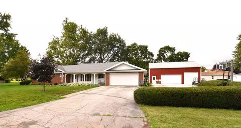 202 N Prairie Ave, Fowler, IN 47944 photo 3