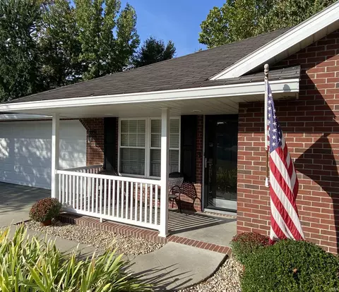 4125 Lee Dr, Jasper, IN 47546 photo 2