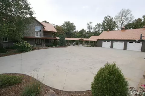611 E Abell Rd, Jasper, IN 47546 photo 8