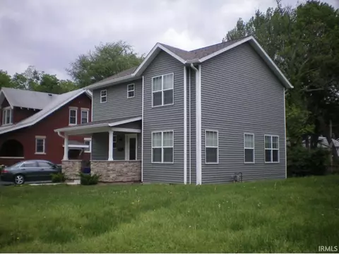 521 E 1st St, Bloomington, IN 47401 photo 1