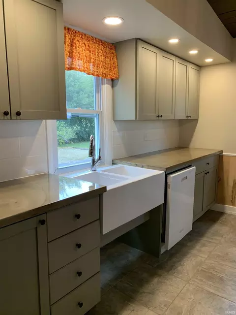 807 E Hoffer St, Kokomo, IN 46902 photo 11