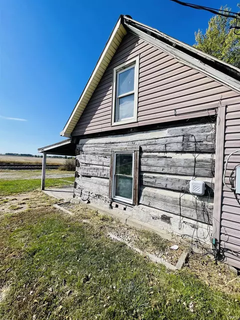 6704 E Barkas St, New Castle, IN 47362 photo 2
