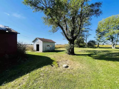 6704 E Barkas St, New Castle, IN 47362 photo 7