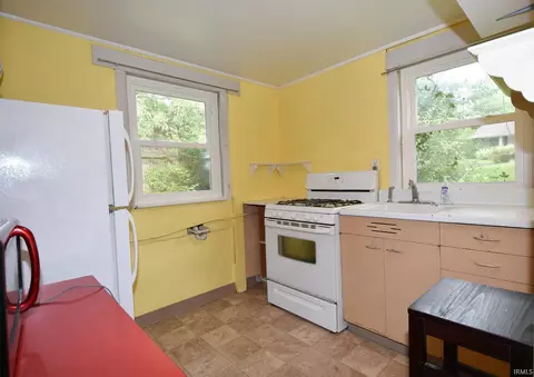 1004 S Grant St, Bloomington, IN 47401 photo 8