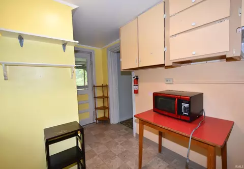 1004 S Grant St, Bloomington, IN 47401 photo 9