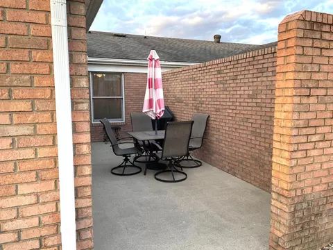 3590 Manor Dr, Jasper, IN 47546 photo 3