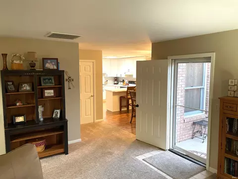 3590 Manor Dr, Jasper, IN 47546 photo 9