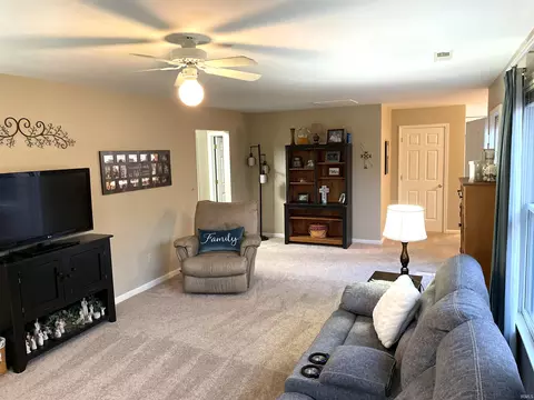 3590 Manor Dr, Jasper, IN 47546 photo 7