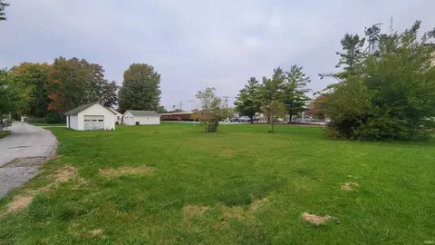 126 E Penn St, Sweetser, IN 46987 photo 5