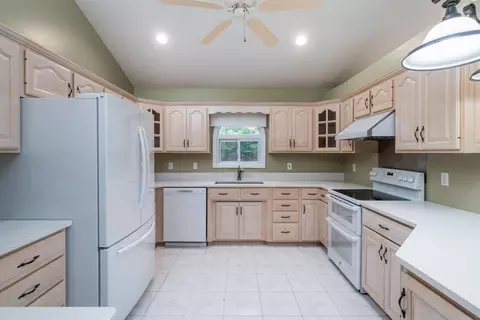 111 The Woods, Bedford, IN 47421 photo 10