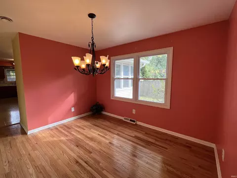 2104 E Queens Way, Bloomington, IN 47401 photo 7