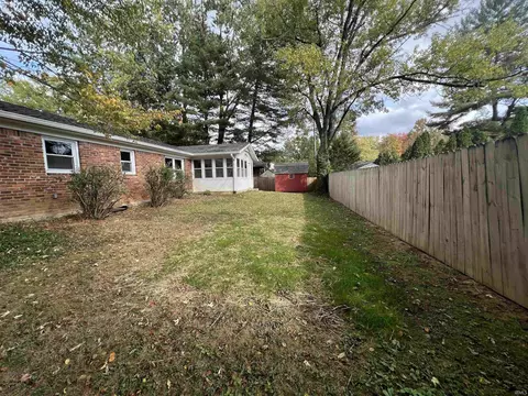 2104 E Queens Way, Bloomington, IN 47401 photo 35