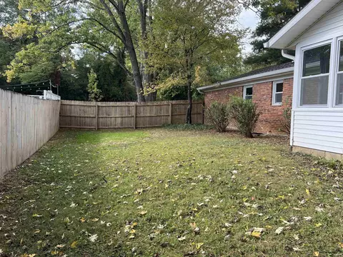 2104 E Queens Way, Bloomington, IN 47401 photo 34