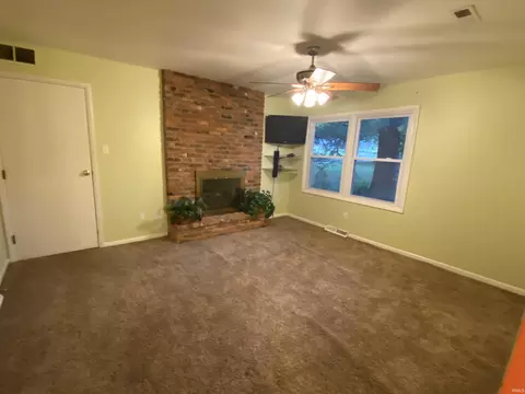 2104 E Queens Way, Bloomington, IN 47401 photo 13