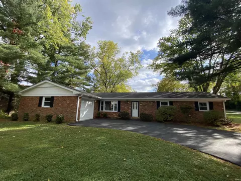 2104 E Queens Way, Bloomington, IN 47401 photo 1