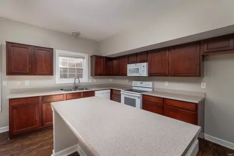 3473 S Glasgow Cir, Bloomington, IN 47403 photo 9
