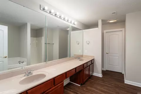 3473 S Glasgow Cir, Bloomington, IN 47403 photo 19