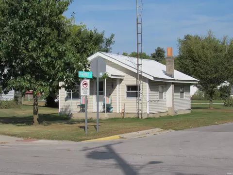 6050 N Sr 327 Rd, Orland, IN 46776