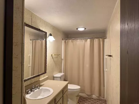 124 W Jackson St, Monroe, IN 46772 photo 14