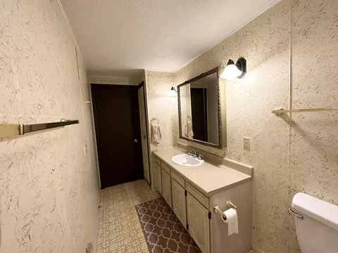 124 W Jackson St, Monroe, IN 46772 photo 12