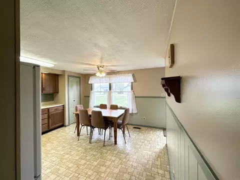 124 W Jackson St, Monroe, IN 46772 photo 8