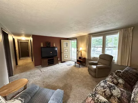 124 W Jackson St, Monroe, IN 46772 photo 5