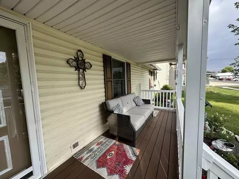 124 W Jackson St, Monroe, IN 46772 photo 2
