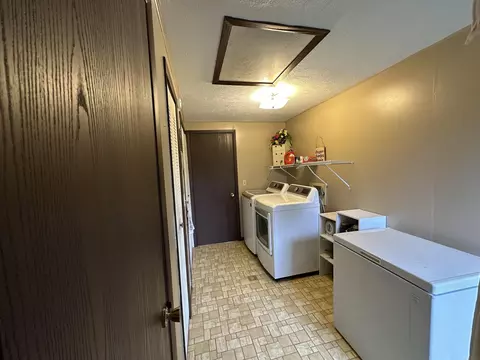 124 W Jackson St, Monroe, IN 46772 photo 22