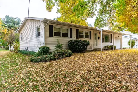 605 Pleasant Ln, Lagrange, IN 46761 photo 3