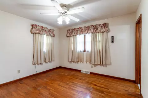 605 Pleasant Ln, Lagrange, IN 46761 photo 13