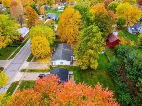 605 Pleasant Ln, Lagrange, IN 46761 photo 29