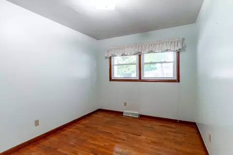 605 Pleasant Ln, Lagrange, IN 46761 photo 18