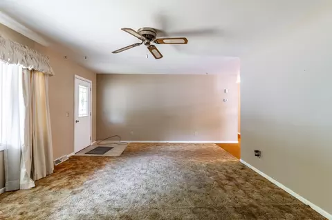 605 Pleasant Ln, Lagrange, IN 46761 photo 4